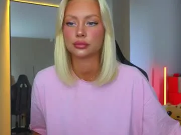 Yui-Ch06 – webcam model profile photo Image 12