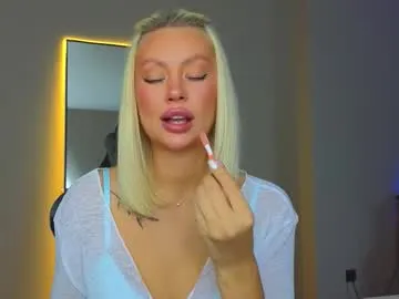 Yui-Ch06 – webcam model profile photo Image 15