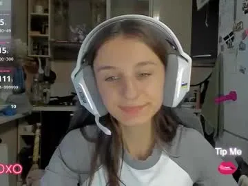 barely_legal_angel – webcam model profile photo Image 17