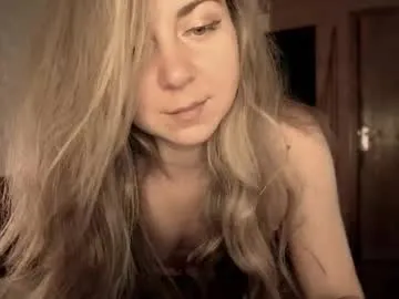 beanco_ – webcam model profile photo Image 3
