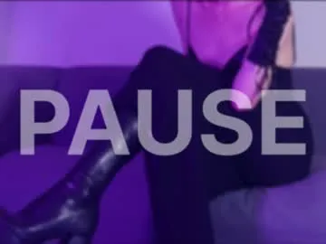 stargroup – webcam model profile photo Image 4