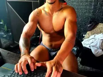 mon1_day – webcam model profile photo Image 8