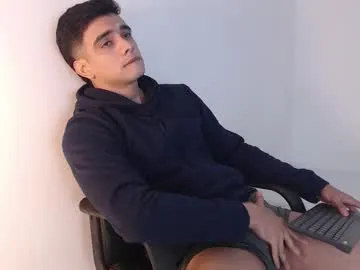 ariadnaz – webcam model profile photo Image 13