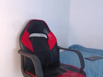 ariadnaz – webcam model profile photo Image 18