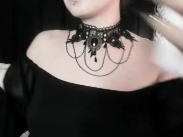 peachesncream0303 – webcam model profile photo Image 4