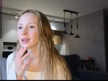 agata_liii – webcam model profile photo