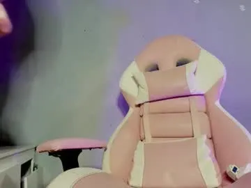 NoraJohnson6 – webcam model profile photo Image 14