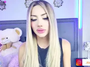 lucillabollente – webcam model profile photo Image 15