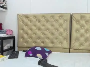 RosieCheeks_ – webcam model profile photo Image 19