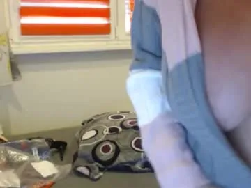 Lusty_Rose01 – webcam model profile photo Image 12