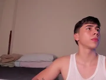 emilyxhott – webcam model profile photo Image 8