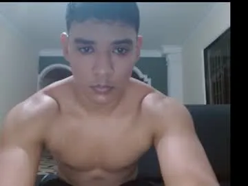 AryaSummersReal – webcam model profile photo Image 2