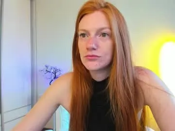 MinervaShetrawski – webcam model profile photo Image 5