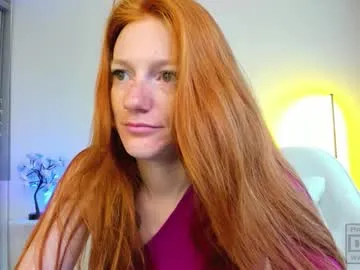 MinervaShetrawski – webcam model profile photo Image 7