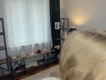 Lusty_Rose01 – webcam model profile photo Image 12