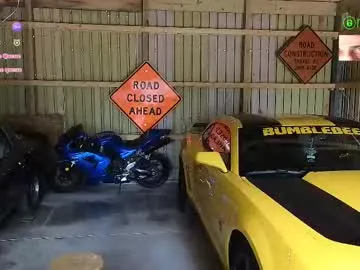 Humsafa-13 – webcam model profile photo Image 9