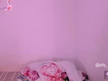 mc-Olivia – webcam model profile photo Image 12