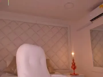 queen_kitty1818 – webcam model profile photo Image 10