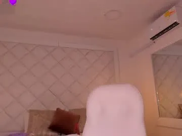 queen_kitty1818 – webcam model profile photo Image 11