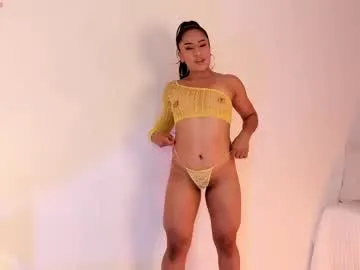 thanusi_2 – webcam model profile photo Image 2