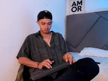 tassiarauj – webcam model profile photo Image 10