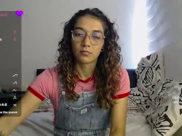Love_bitess – webcam model profile photo Image 14