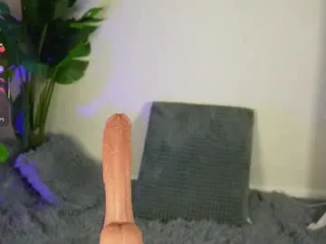 redNatified – webcam model profile photo Image 19