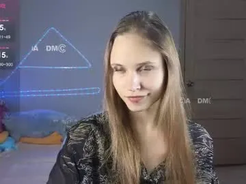 yononeey – webcam model profile photo Image 13