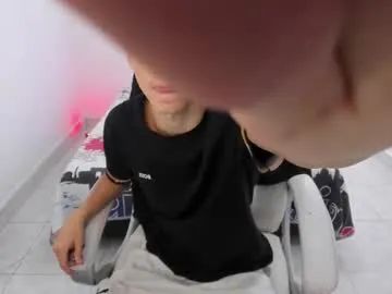 chee_cha – webcam model profile photo Image 16