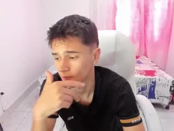 chee_cha – webcam model profile photo Image 17