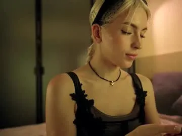 SophiiaStarr – webcam model profile photo Image 3