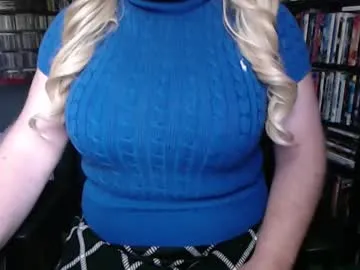 DoriDeluxe66 – webcam model profile photo Image 14