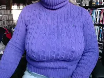 DoriDeluxe66 – webcam model profile photo Image 18