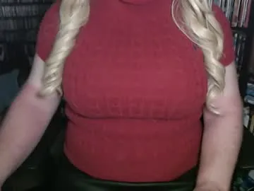 DoriDeluxe66 – webcam model profile photo Image 5