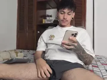 batmancatwoman17 – webcam model profile photo Image 12