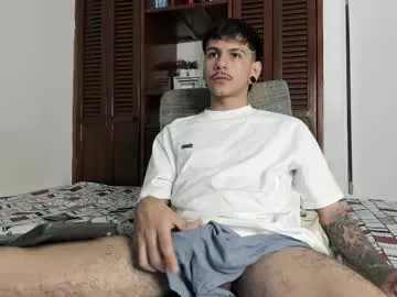 batmancatwoman17 – webcam model profile photo Image 9