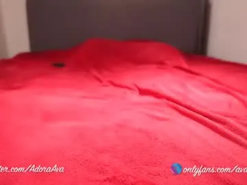 ava_adora Image 3