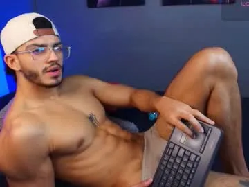 Rose_berry – webcam model profile photo Image 14