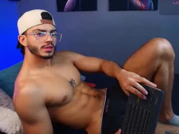 Rose_berry – webcam model profile photo Image 19