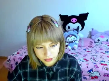 Kiki-vivi – webcam model profile photo Image 3