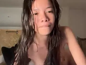 yononeey – webcam model profile photo Image 11