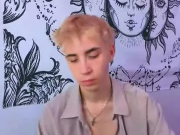 ariadnaz – webcam model profile photo Image 14