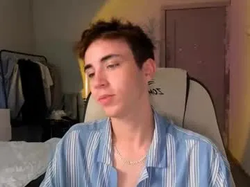 ariadnaz – webcam model profile photo Image 3