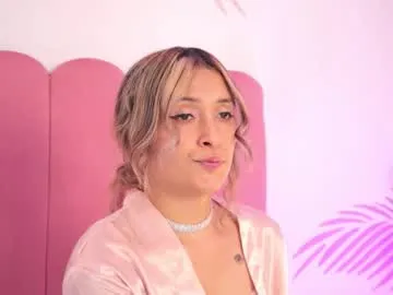 elliebellyy – webcam model profile photo Image 6