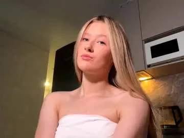 bella_sting Image 2