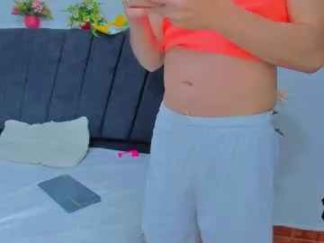 Almmaxxxx – webcam model profile photo Image 15