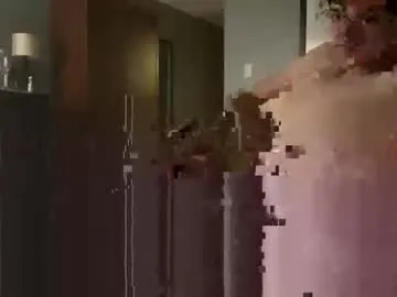 minamoons – webcam model profile photo Image 11