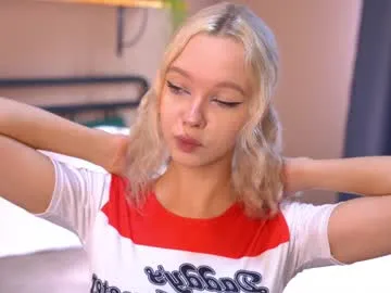 RollingGirls – webcam model profile photo Image 18
