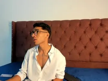 priya_sharma02 – webcam model profile photo Image 18