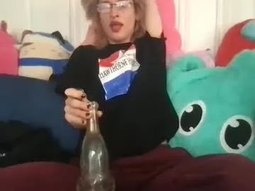 ElenaMariee – webcam model profile photo Image 2